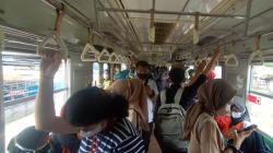 Listrik Aliran Atas Padam, KRL Tertahan di Pasar Minggu