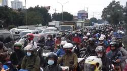 H-7 Lebaran 2022, Ribuan Pemudik Mulai Padati Jalur Arteri Kota Bandung<