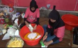 Perajin Kue Basah di Palembang Banjir Pesanan Jelang Lebaran Idul Fitri 2022<