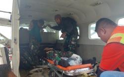 Dua Prajurit TNI Ditembak KKB di Ilaga Papua Dievakuasi ke Timika