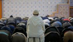 Innalillahi, Seorang Imam Meninggal saat Pimpin Salat Tarawih