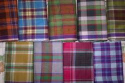 Cari Merek Sarung Terbaik? Cek di Sini