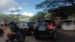 Horor, Ribuan Kendaraan Terjebak Kemacetan Parah di Rancaekek-Nagreg
