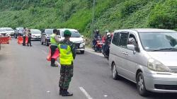 Atasi Kemacetan 20 Km di Jalur Gentong, Polisi Terapkan One Way<