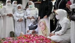 Suasana Pemakaman Lily Wahid di Pondok Pesantren Tebuireng Jombang