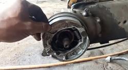 Cara Perawatan Rem Tromol Sepeda Motor, Cek 5 Komponen Ini
