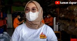 Niat Bisnis Camilan supaya Bisa Makan, Gadis Ini Kini Kantongi Omzet Rp100 Juta Sehari