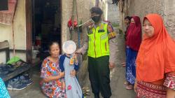 Lepas dari Pengawasan Orang Tua, Bocah di Sukabumi Diantarkan Polisi Pulang ke Rumah