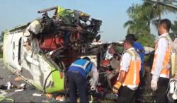 Dijerat Pasal Kesengajaan, Sopir Bus Maut di Tol Sumo Terancam 12 Tahun Penjara