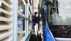 TransJakarta Kembali Normal, Kapasitas Penumpang 100 Persen
