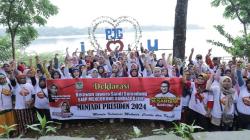 Jawara Sandi Latih Warga Budidaya Ikan dan Deklarasi Dukung Sandiaga Uno Presiden 2024