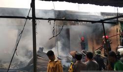4 Kios Sembako dan Perhiasan Emas di Pasar Kelet Jepara Ludes Terbakar