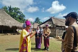 Evaluasi Status Geopark Rinjani, Tim Unesco Sambangi Desa Senaru