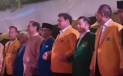 Gelar Silatnas, Petinggi 3 Parpol KIB Bergandengan Tangan saat Nyanyikan Bagimu Negeri