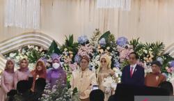 Momen Presiden Jokowi Hadiri Pernikahan Anak Guru Mengajinya di Sukoharjo