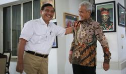  Luhut dan Ganjar Sepakat Tunda Rencana Kenaikan Tiket Naik Stupa Candi Borobudur 