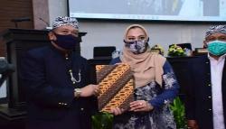 Jelang Muscab Demokrat Karawang, Perseteruan Bupati Cellica dan Ketua DPRD Meruncing