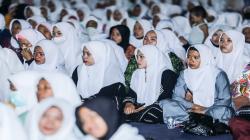 Ribuan Santri di Serang Banten Ikut Gebyar Sholawat dan Doa Bersama untuk Ganjar