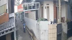 Pemotor Nekat Pamerkan Alat Vital di Gang Kecil Kawasan Cipayung, Sehari Beraksi 2 Kali