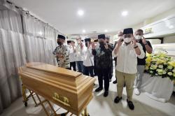 Disambut Erick Thohir dan Muhadjir Effendy, Jenazah Eril Tiba di Tanah Air