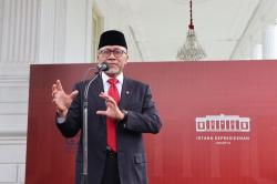 Resmi Jabat Mendag, Zulkifli Hasan Optimistis Segera Selesaikan Persoalan Minyak Goreng