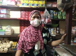 Harga Minyak Goreng Kembali Normal, Giliran Mi Instan hingga Daging Ayam Melonjak <