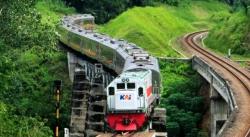 Kereta Api dengan Rute Terjauh di Indonesia, Nomor 1 Lintasi Seluruh Pulau Jawa Sepanjang 945 Km