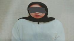 Gelapkan Uang Hasil Jualan 65 Ponsel, Perempuan Berhijab Ini Ditangkap Polisi
