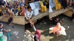 Heboh, Panggung Hajatan untuk Tamu Ambruk, Puluhan Emak-Emak Tercebur ke Irigasi