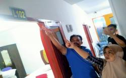 Asyik Indehoy Sama Selingkuhan, Suami di Palembang Kabur Digerebek Istri<