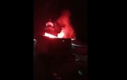 Heboh Bola Api Terbang di Atas Rumah Warga Pandeglang, Keluar Asap seperti Kebakaran