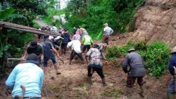 Tebing 6 Meter Longsor, Rumah Warga di Ngamprah KBB Rusak Parah, Penghuni Selamat