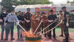Kejari Indramayu Musnahkan Barang Bukti, dari Narkoba hingga Uang Palsu