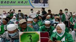 Seorang Jemaah Haji Kloter Pertama asal Garut Gagal Pulang Siang Ini<