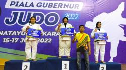2 Atlet Judo Universitas BSI Raih Medali Emas di Kejuaraan Antarclub Piala Gubernur Jabar 2022