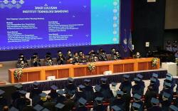 ITB Wisuda 2.050 Orang, Banyak Mahasiswa Lulus dengan IPK 4.00