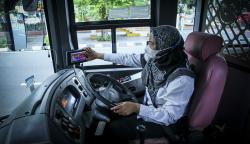 Bus Pink Transjakarta Khusus Perempuan Kembali Beroperasi
