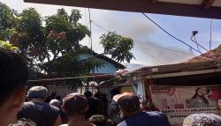  Ditinggal Melaut, Rumah Nelayan di Indramayu Ludes Terbakar 