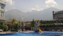 Pemandian Air Panas Cipanas Garut, Cocok untuk Relaksasi dan Berkhasiat <