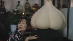 Iklan Bawang Putih Cabul dan Dikaitkan dengan Kelamin Pria Bikin Para Petani Ini Marah, kok Bisa?