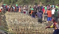 Atasi Kemarau, Ribuan Warga Benda Kuningan Bendung Sungai lalu Dialirkan ke Permukiman