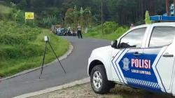 Polisi Olah TKP Laka Maut Pikap Masuk Jurang Tewaskan 8 Orang di Panjalu Ciamis