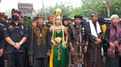 Ada Nyi Roro Kidul saat Warga Pesisir Pangandaran Kembali Gelar Hajat Laut<