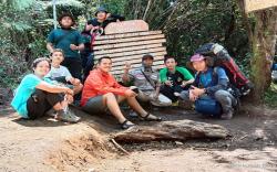400 Pendaki Rayakan HUT Kemerdekaan di Puncak Gunung Dempo, Brigade: Jangan Tinggalkan Sampah