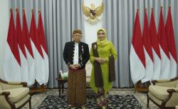  Tampil Elegan, Wapres Kenakan Pakaian Adat Solo saat Hadiri Sidang Tahunan MPR 2022