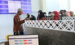 Resmikan Mal Pelayanan Publik ke-13 di Jateng, Ganjar: Saya Minta Masuk ke Sini Dilayani Baik