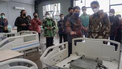 Menkes Budi Gunadi Sadikin Cek Alat Kesehatan Produksi Dalam Negeri