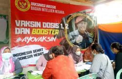 Dukung Indonesia Bangkit, Warga Gunung Pentul Gelar Jalan Sehat Bonus Vaksinasi Booster