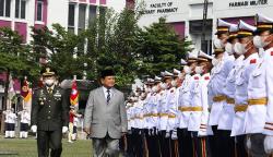Pimpin Upacara di Unhan, Prabowo: Pertahanan Ditentukan oleh Sains dan Teknologi