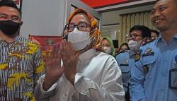 Ekspresi Ratu Atut Chosiyah Bebas Bersyarat, Wajib Lapor hingga Tahun 2026